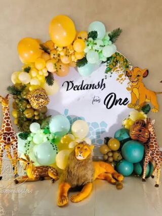 Ring with Backdrop Jungle theme